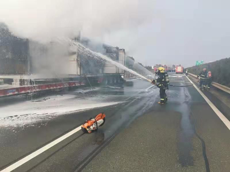 鋰<a href='http://m.tongtaia.cn' title='電池運(yùn)輸' >電池運(yùn)輸</a>