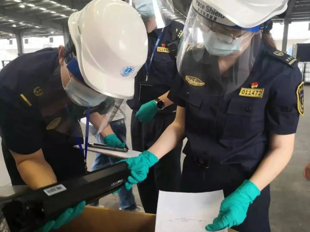 中港鋰<a href='http://m.tongtaia.cn' title='電池貨運' >電池貨運</a>