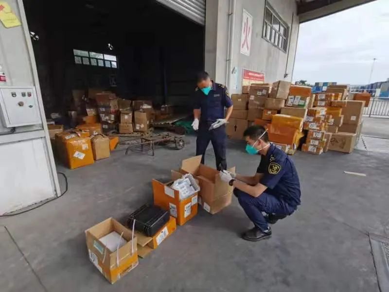 鋰<a href='http://m.tongtaia.cn' title='電池海運(yùn)' >電池海運(yùn)</a>